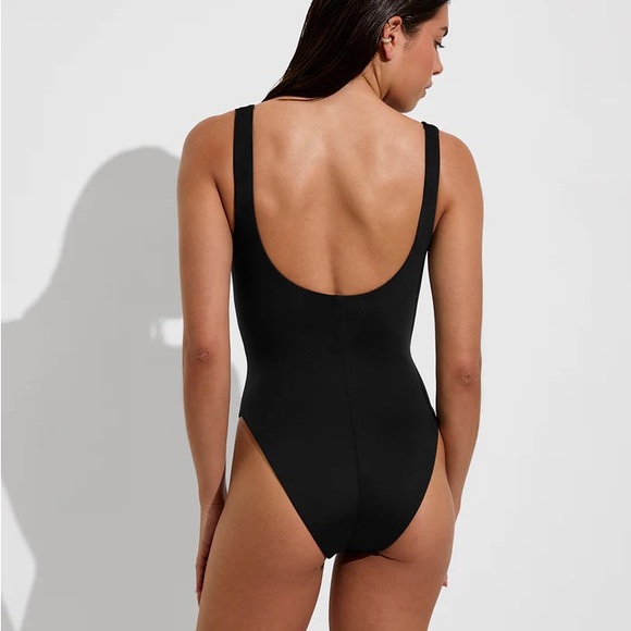 Left On Friday Streamline One-Piece Swimsuit NWT - Picture 2 of 4